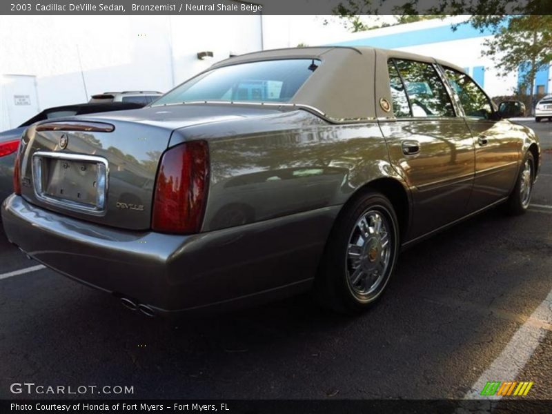 Bronzemist / Neutral Shale Beige 2003 Cadillac DeVille Sedan