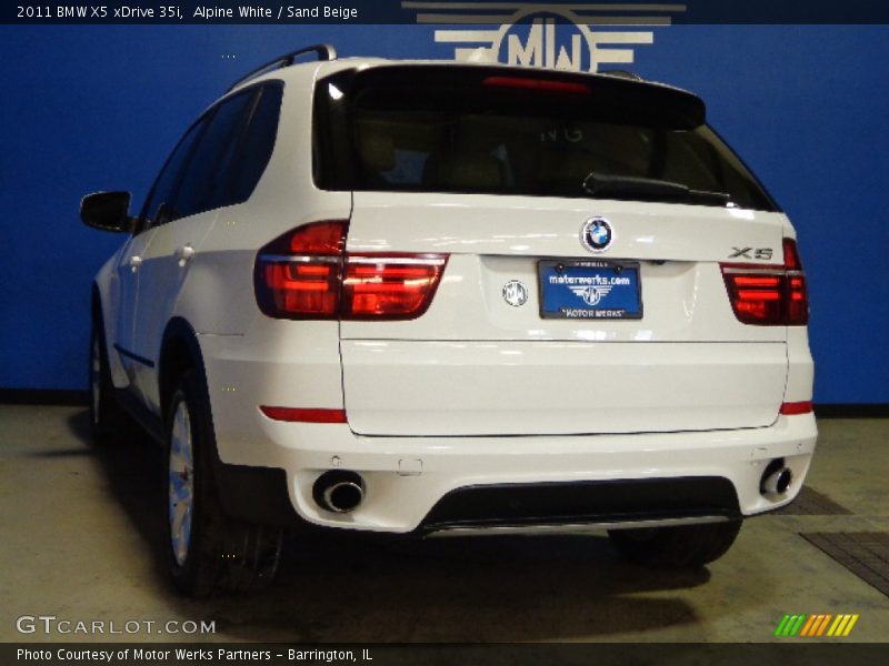 Alpine White / Sand Beige 2011 BMW X5 xDrive 35i