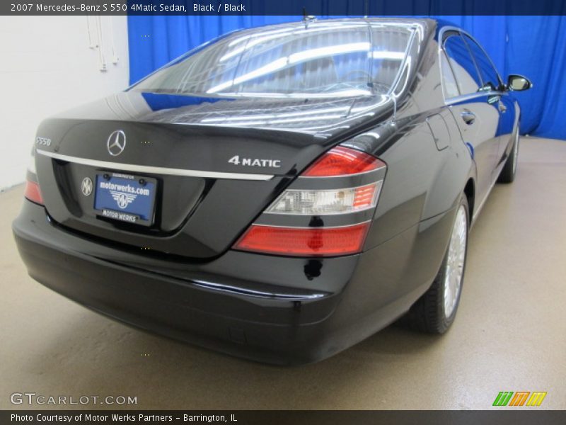 Black / Black 2007 Mercedes-Benz S 550 4Matic Sedan
