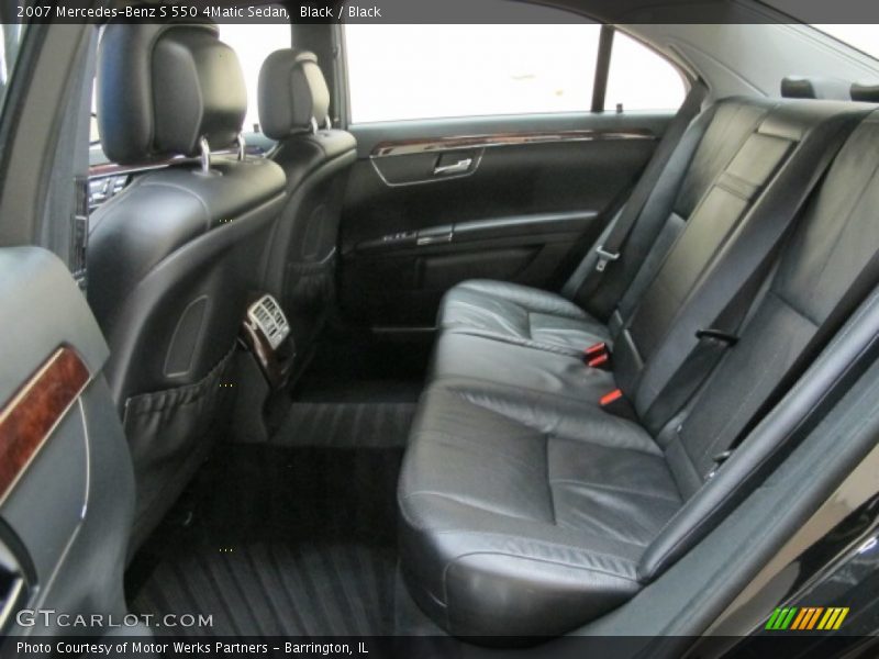 Black / Black 2007 Mercedes-Benz S 550 4Matic Sedan