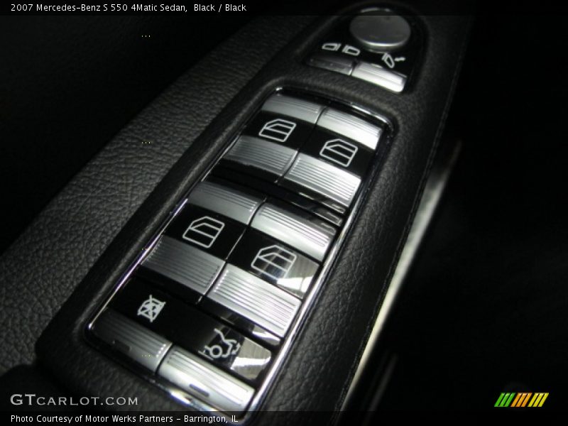 Black / Black 2007 Mercedes-Benz S 550 4Matic Sedan
