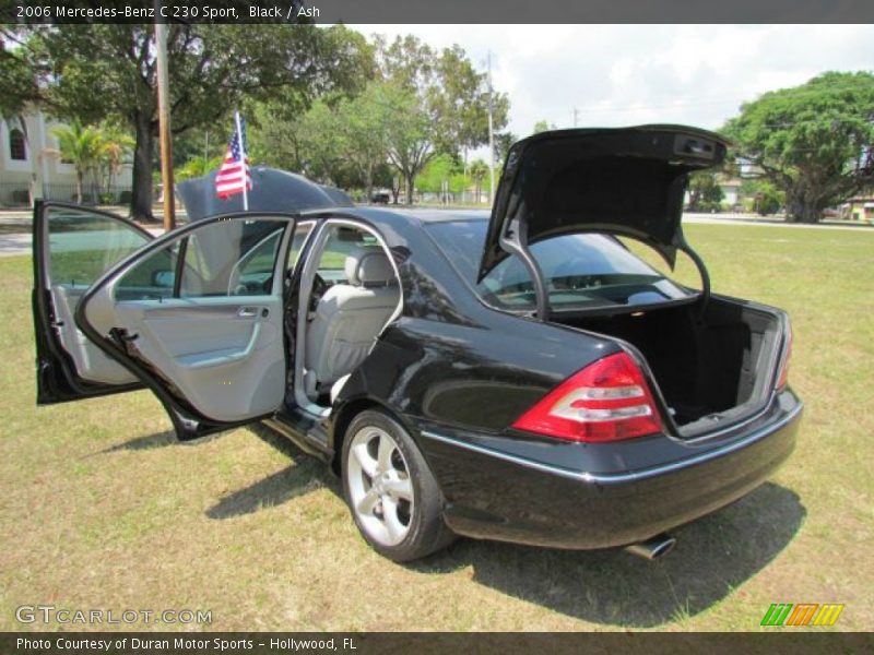 Black / Ash 2006 Mercedes-Benz C 230 Sport