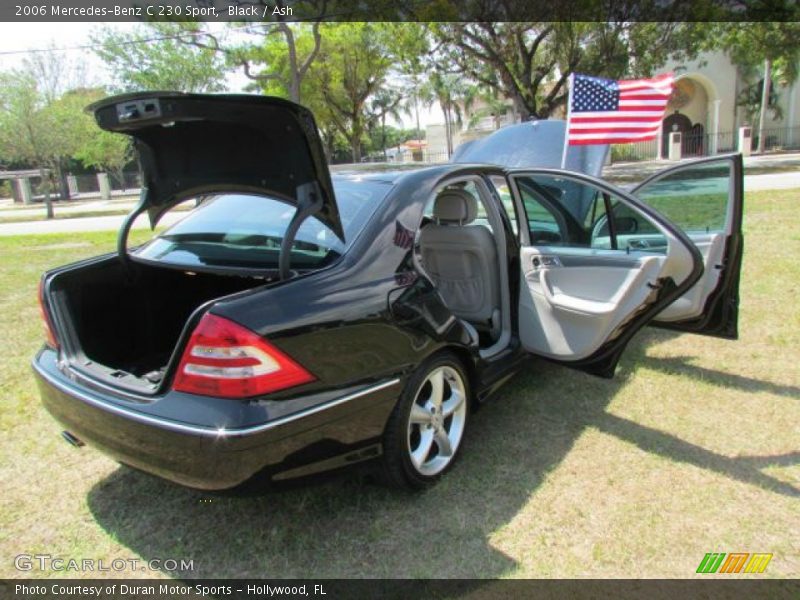 Black / Ash 2006 Mercedes-Benz C 230 Sport