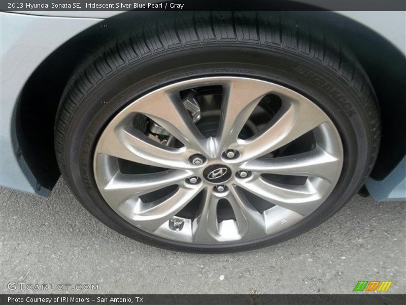 Iridescent Silver Blue Pearl / Gray 2013 Hyundai Sonata SE