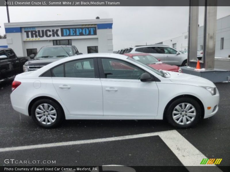 Summit White / Jet Black/Medium Titanium 2011 Chevrolet Cruze LS