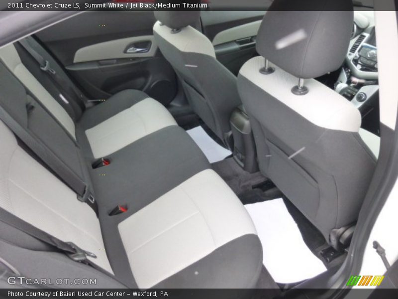 Summit White / Jet Black/Medium Titanium 2011 Chevrolet Cruze LS