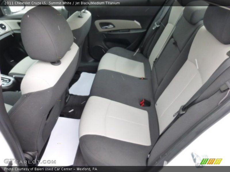 Summit White / Jet Black/Medium Titanium 2011 Chevrolet Cruze LS