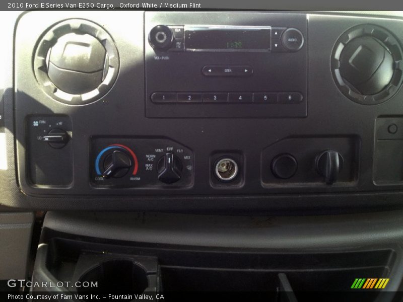 Oxford White / Medium Flint 2010 Ford E Series Van E250 Cargo