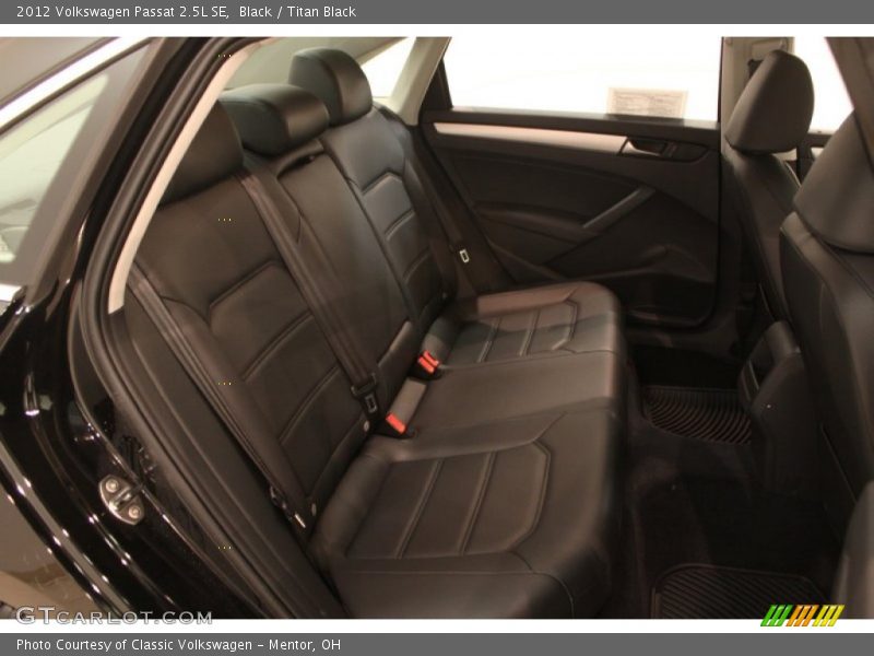 Black / Titan Black 2012 Volkswagen Passat 2.5L SE