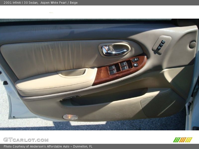 Aspen White Pearl / Beige 2001 Infiniti I 30 Sedan