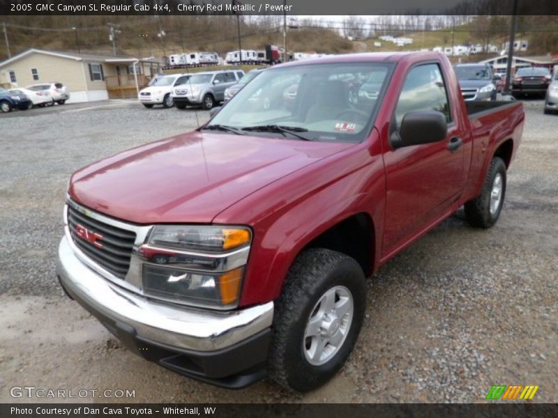 Front 3/4 View of 2005 Canyon SL Regular Cab 4x4