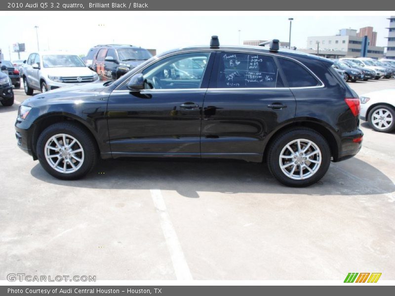Brilliant Black / Black 2010 Audi Q5 3.2 quattro