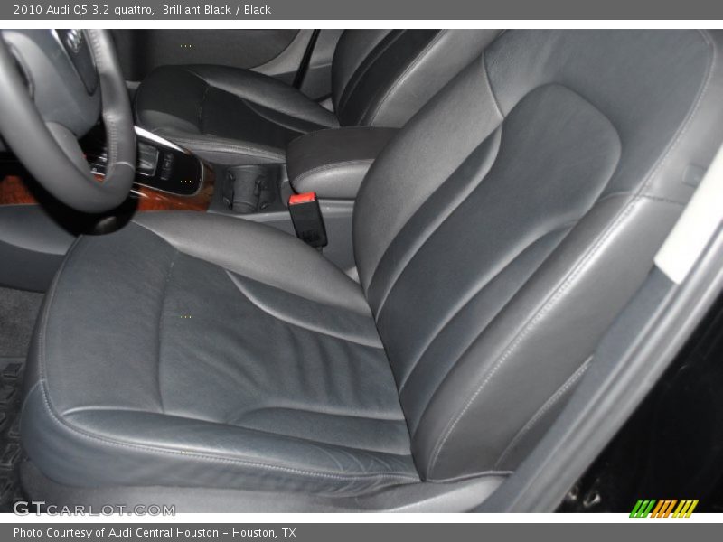 Brilliant Black / Black 2010 Audi Q5 3.2 quattro