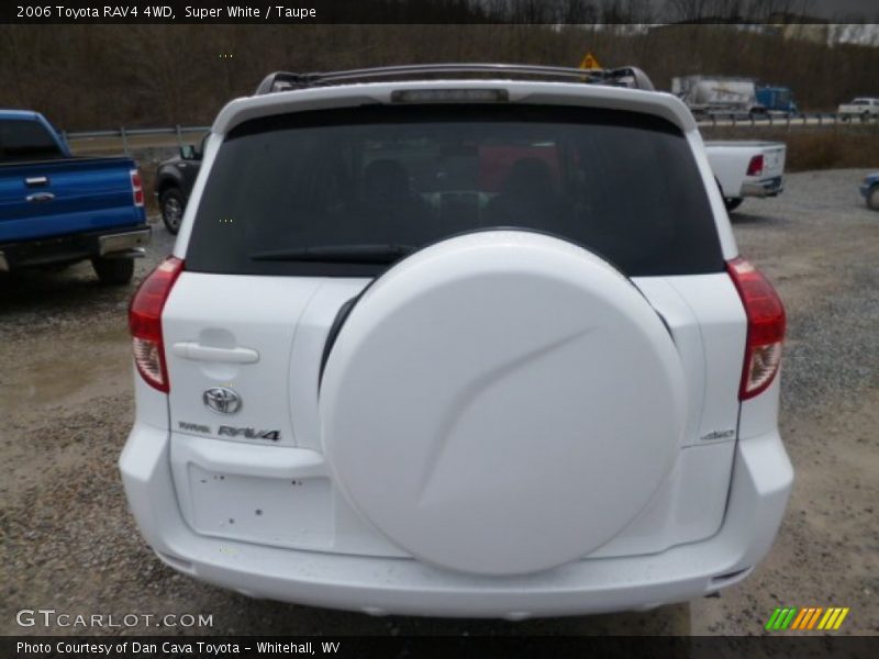 Super White / Taupe 2006 Toyota RAV4 4WD