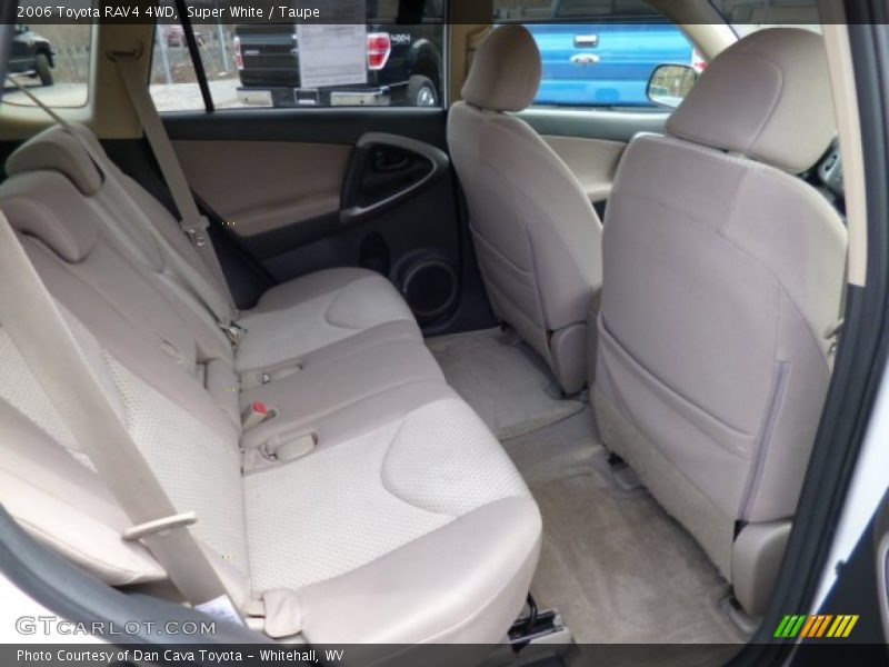 Super White / Taupe 2006 Toyota RAV4 4WD