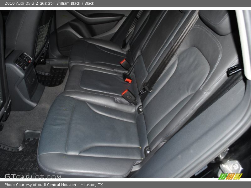 Brilliant Black / Black 2010 Audi Q5 3.2 quattro