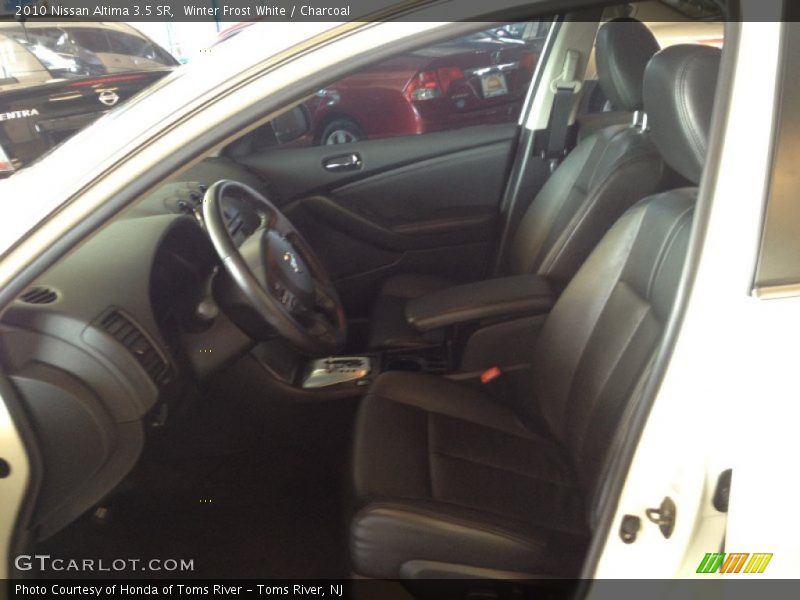 Winter Frost White / Charcoal 2010 Nissan Altima 3.5 SR