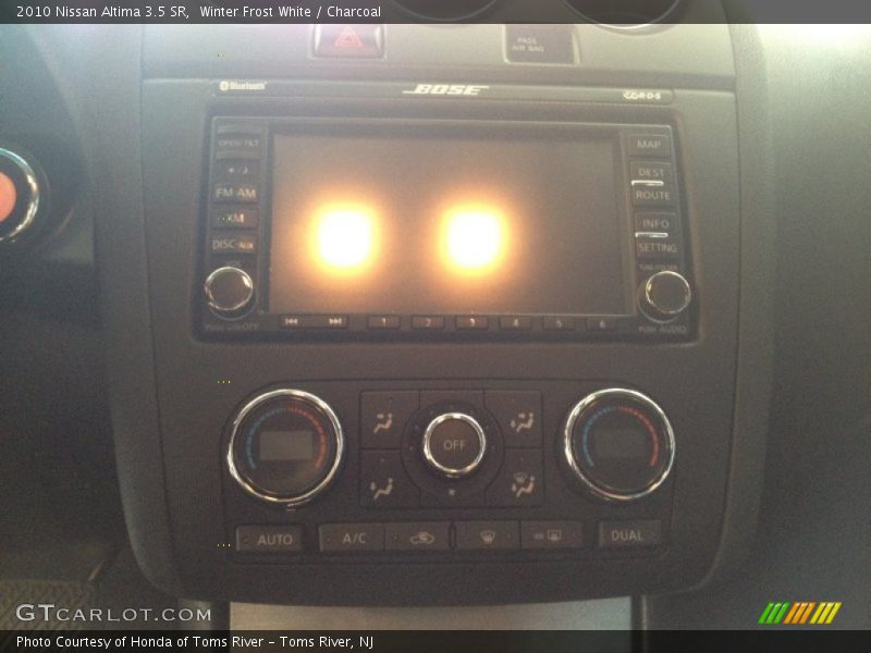 Winter Frost White / Charcoal 2010 Nissan Altima 3.5 SR