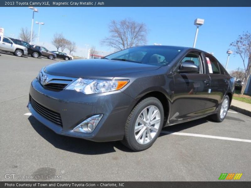 Magnetic Gray Metallic / Ash 2013 Toyota Camry XLE