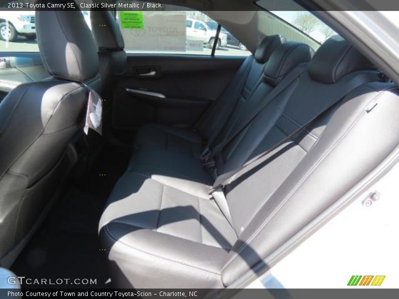 Classic Silver Metallic / Black 2013 Toyota Camry SE