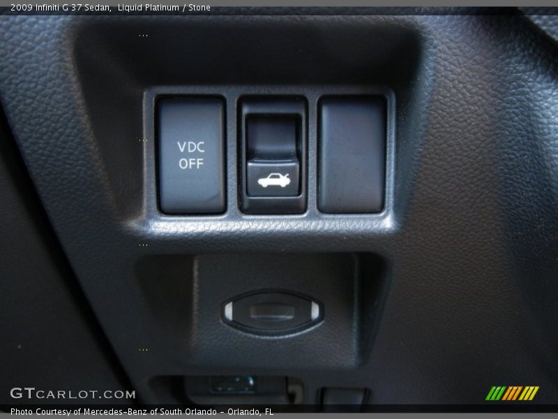 Liquid Platinum / Stone 2009 Infiniti G 37 Sedan