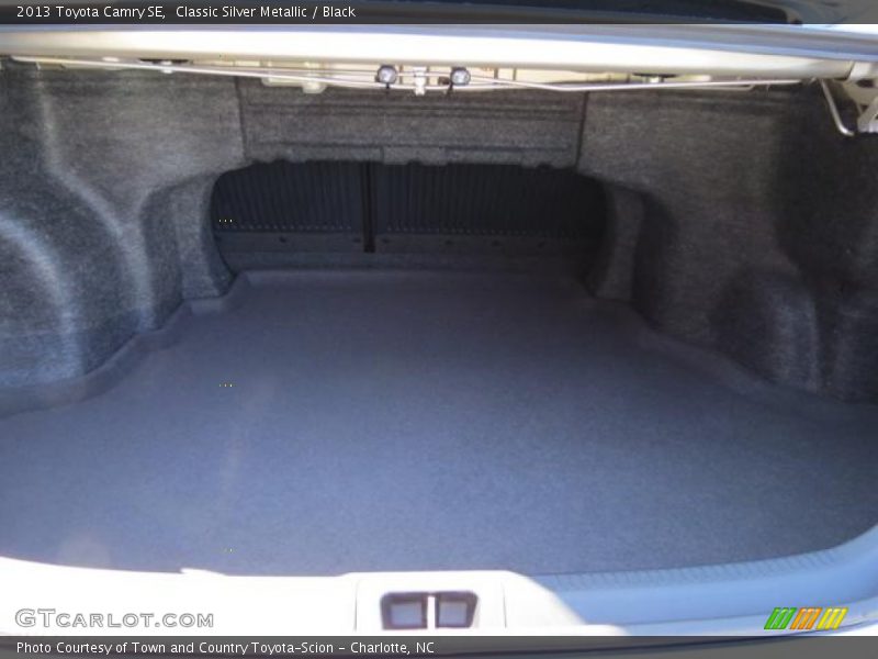 Classic Silver Metallic / Black 2013 Toyota Camry SE
