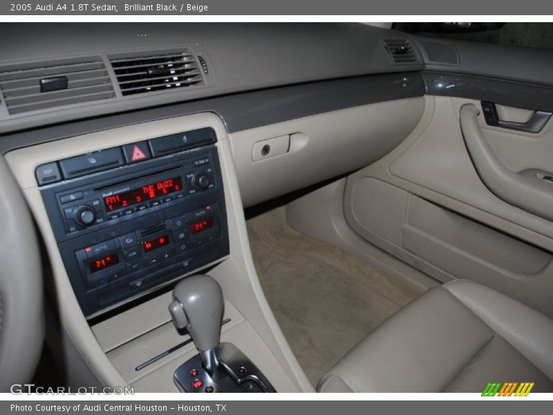 Brilliant Black / Beige 2005 Audi A4 1.8T Sedan