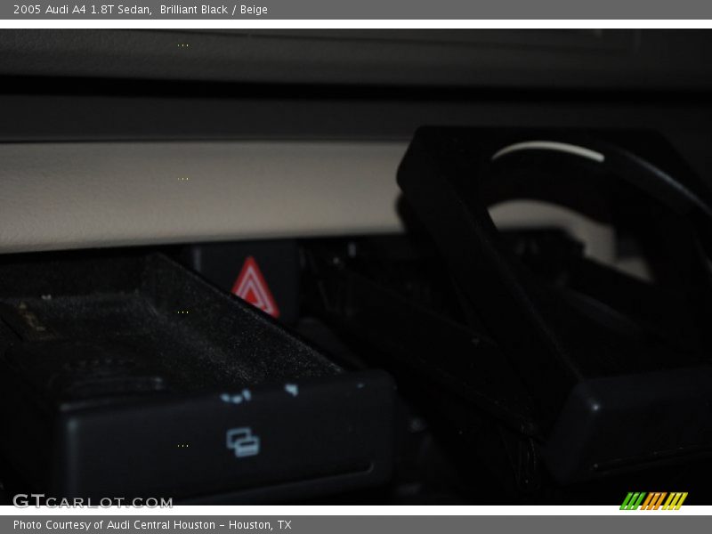 Brilliant Black / Beige 2005 Audi A4 1.8T Sedan