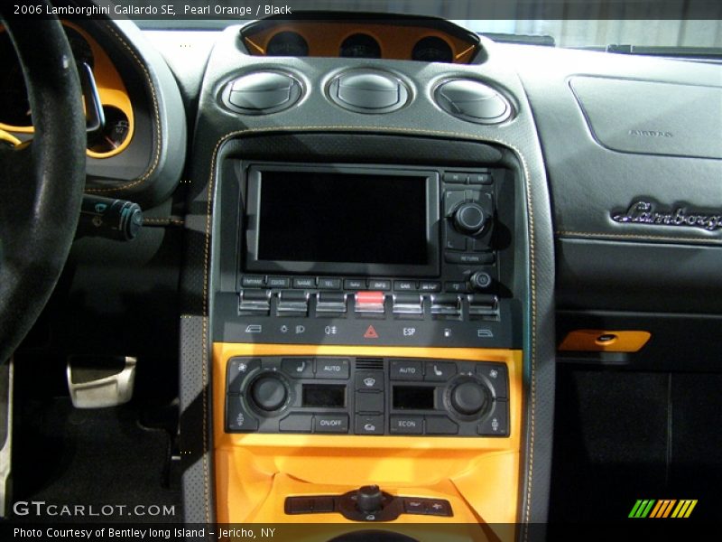 Controls of 2006 Gallardo SE