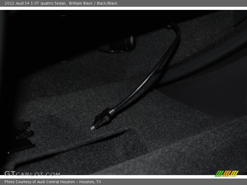 Brilliant Black / Black/Black 2012 Audi S4 3.0T quattro Sedan