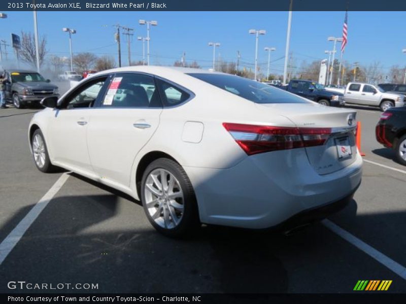 Blizzard White Pearl / Black 2013 Toyota Avalon XLE