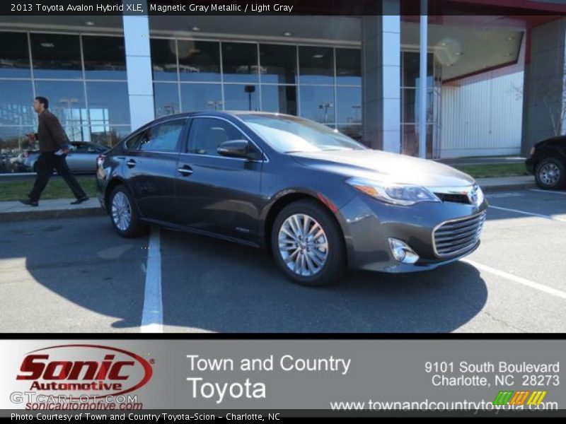 Magnetic Gray Metallic / Light Gray 2013 Toyota Avalon Hybrid XLE