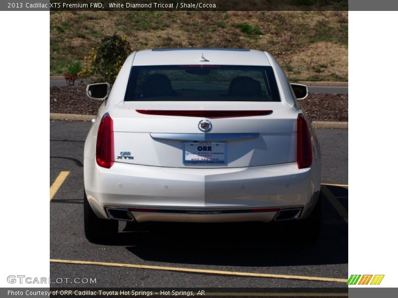 White Diamond Tricoat / Shale/Cocoa 2013 Cadillac XTS Premium FWD