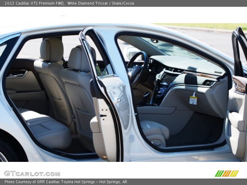 White Diamond Tricoat / Shale/Cocoa 2013 Cadillac XTS Premium FWD