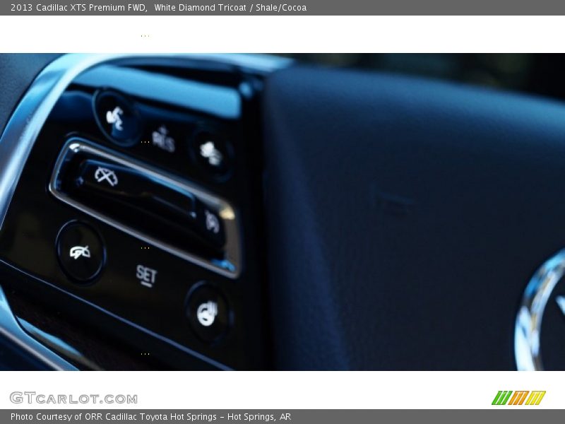 White Diamond Tricoat / Shale/Cocoa 2013 Cadillac XTS Premium FWD