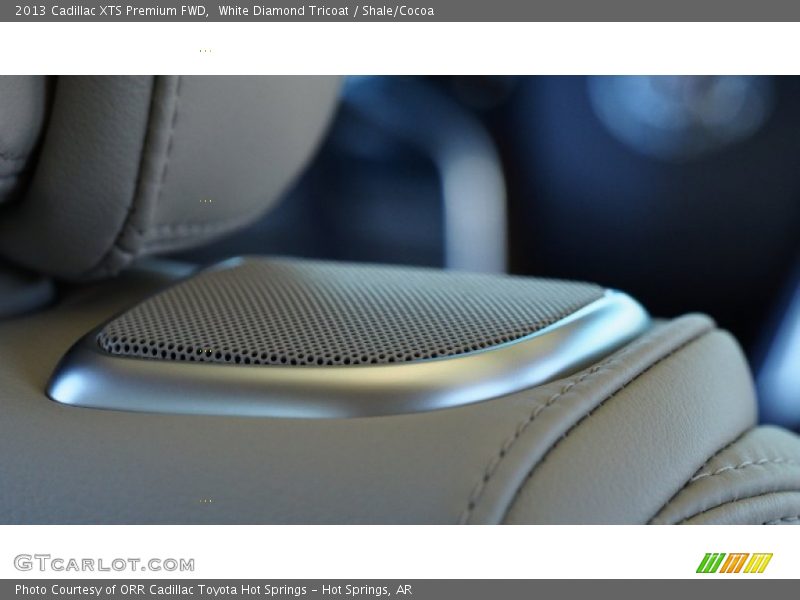 White Diamond Tricoat / Shale/Cocoa 2013 Cadillac XTS Premium FWD