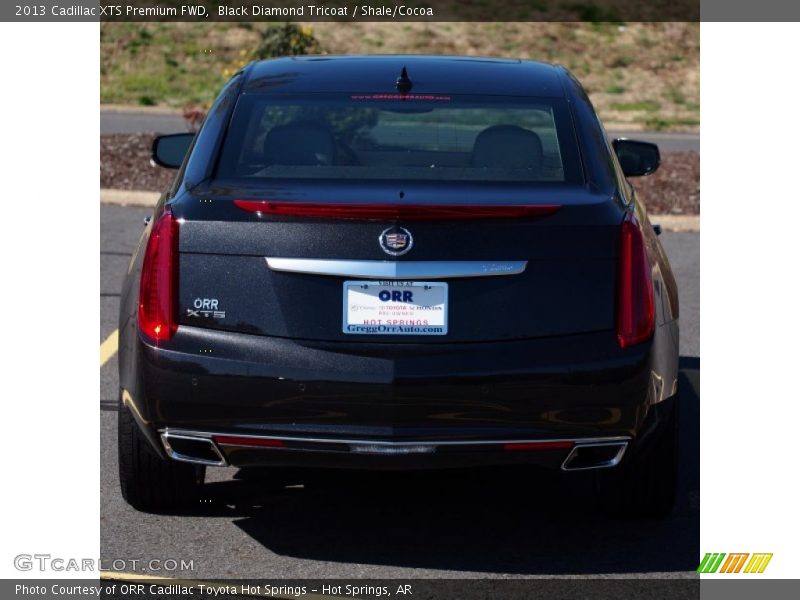Black Diamond Tricoat / Shale/Cocoa 2013 Cadillac XTS Premium FWD