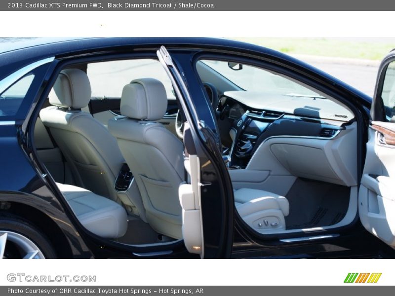 Black Diamond Tricoat / Shale/Cocoa 2013 Cadillac XTS Premium FWD