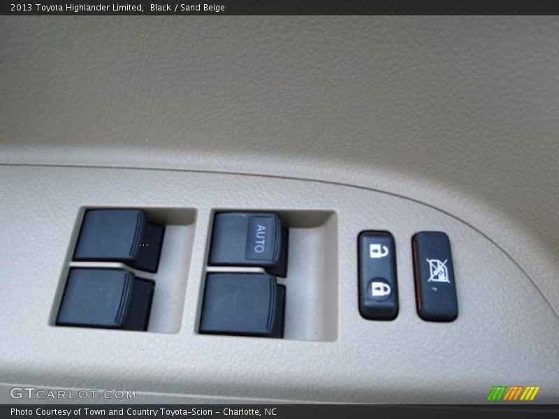 Black / Sand Beige 2013 Toyota Highlander Limited