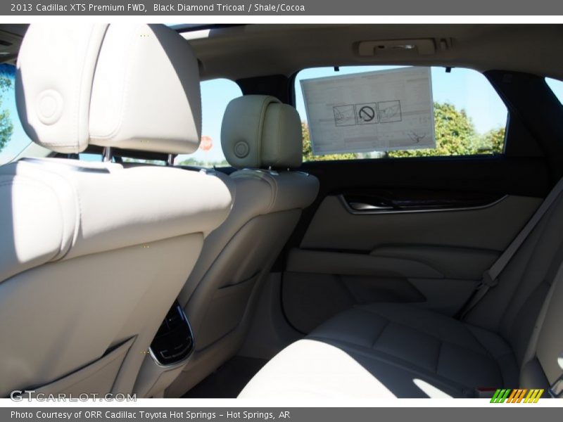Black Diamond Tricoat / Shale/Cocoa 2013 Cadillac XTS Premium FWD