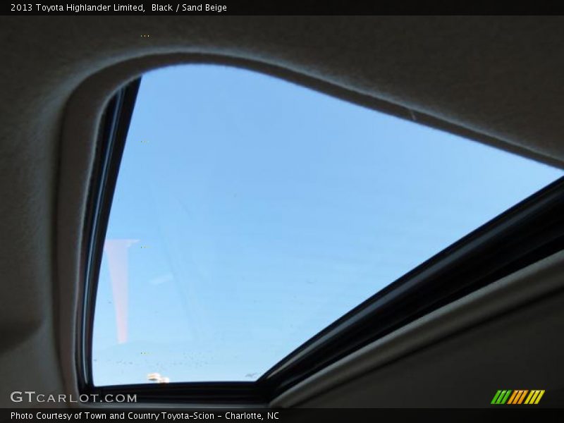 Black / Sand Beige 2013 Toyota Highlander Limited
