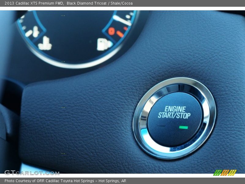 Black Diamond Tricoat / Shale/Cocoa 2013 Cadillac XTS Premium FWD