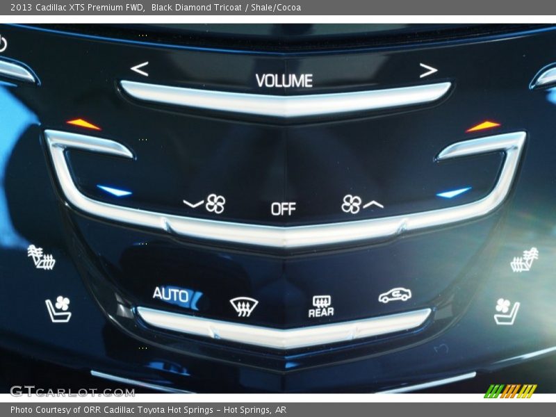 Black Diamond Tricoat / Shale/Cocoa 2013 Cadillac XTS Premium FWD