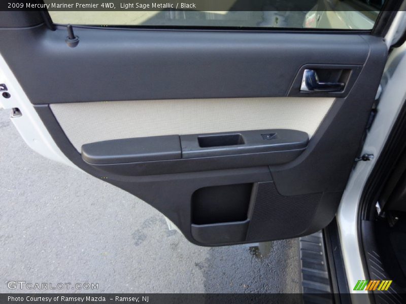Door Panel of 2009 Mariner Premier 4WD