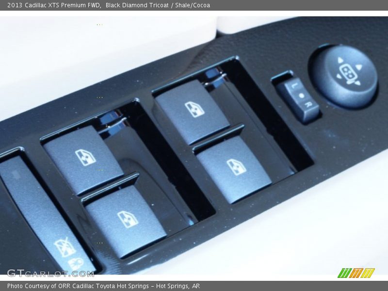 Black Diamond Tricoat / Shale/Cocoa 2013 Cadillac XTS Premium FWD