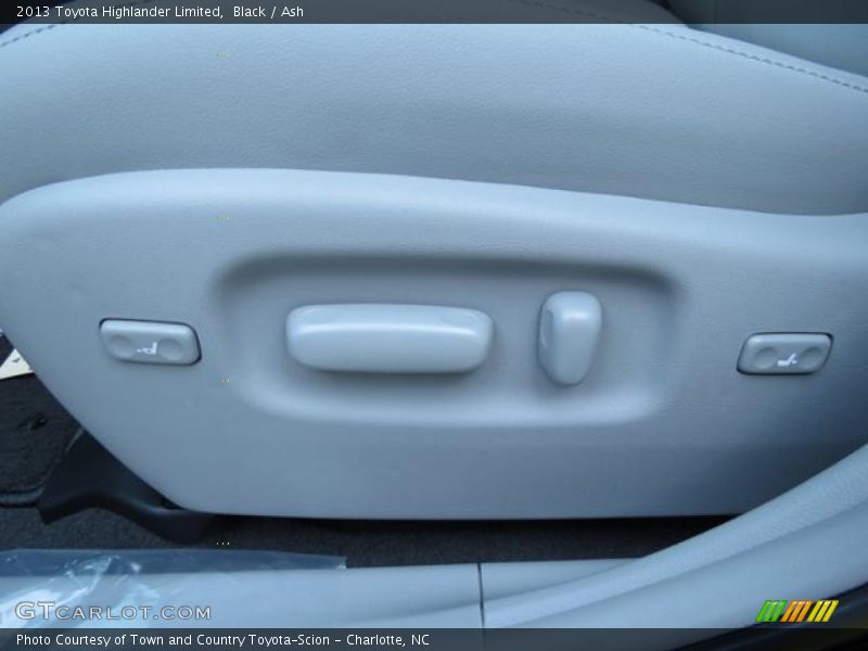 Black / Ash 2013 Toyota Highlander Limited