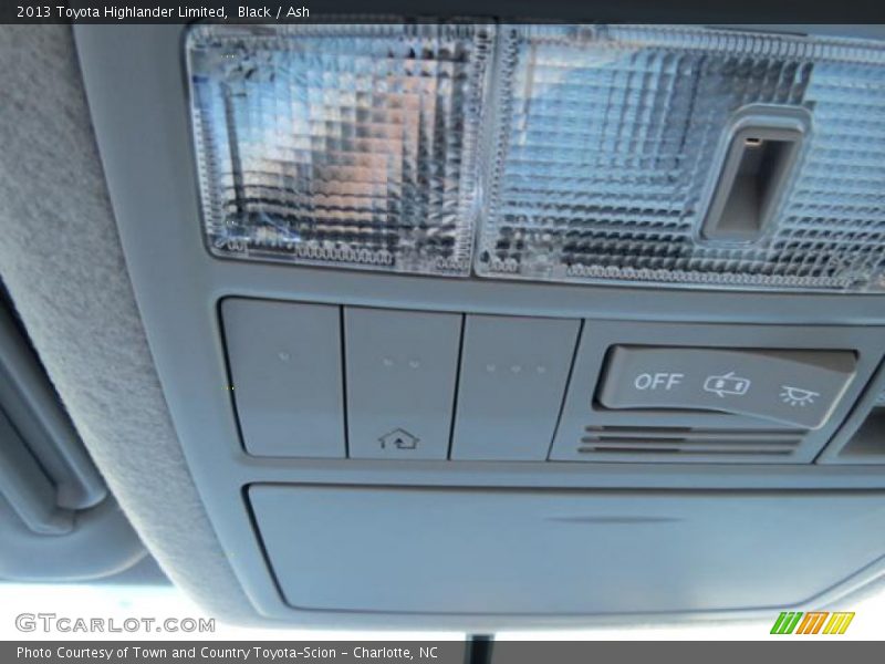 Black / Ash 2013 Toyota Highlander Limited