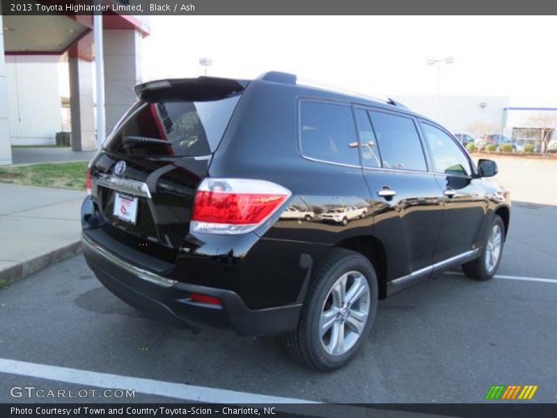Black / Ash 2013 Toyota Highlander Limited