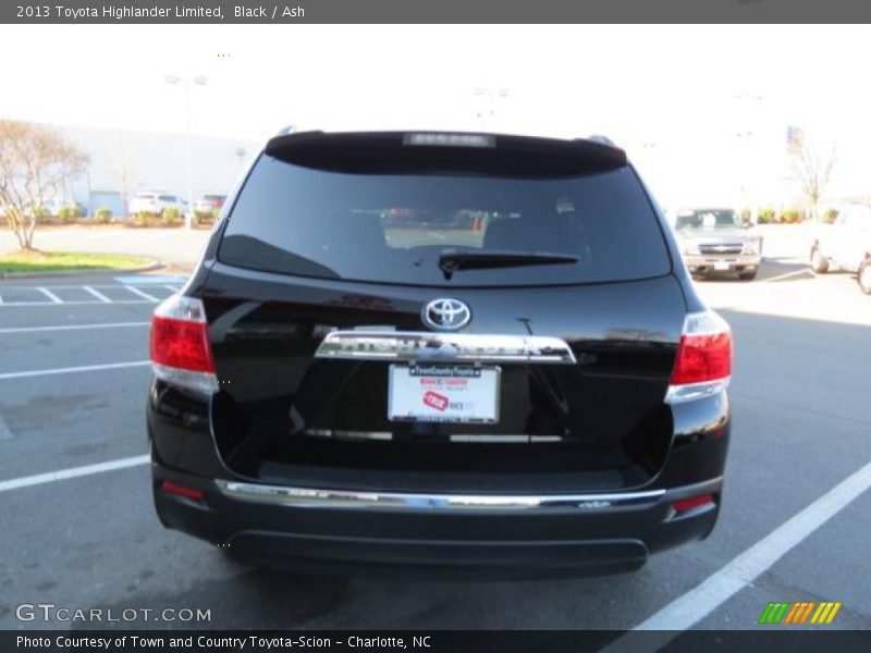 Black / Ash 2013 Toyota Highlander Limited