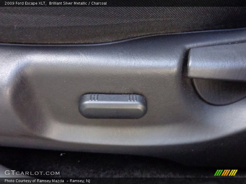 Brilliant Silver Metallic / Charcoal 2009 Ford Escape XLT